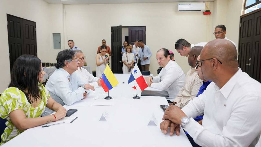 Petro pidió autorización a las autoridades de Bocas del Toro para investigar restos óseos de colombianos muertos en la Guerra de los Mil Días