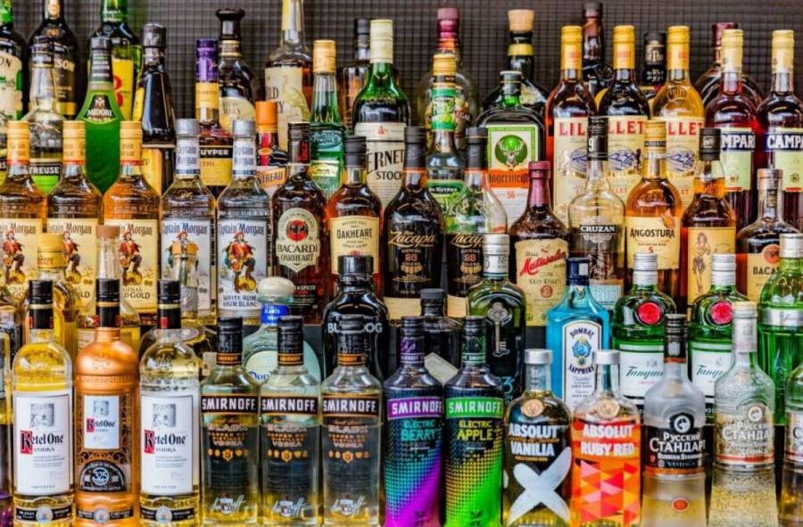 Corte Constitucional admite demanda para modificar etiquetado de bebidas alcoh&oacute;licas