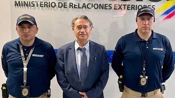 Captura de Carlos Lehder en Colombia por orden vigente de tráfico de armas