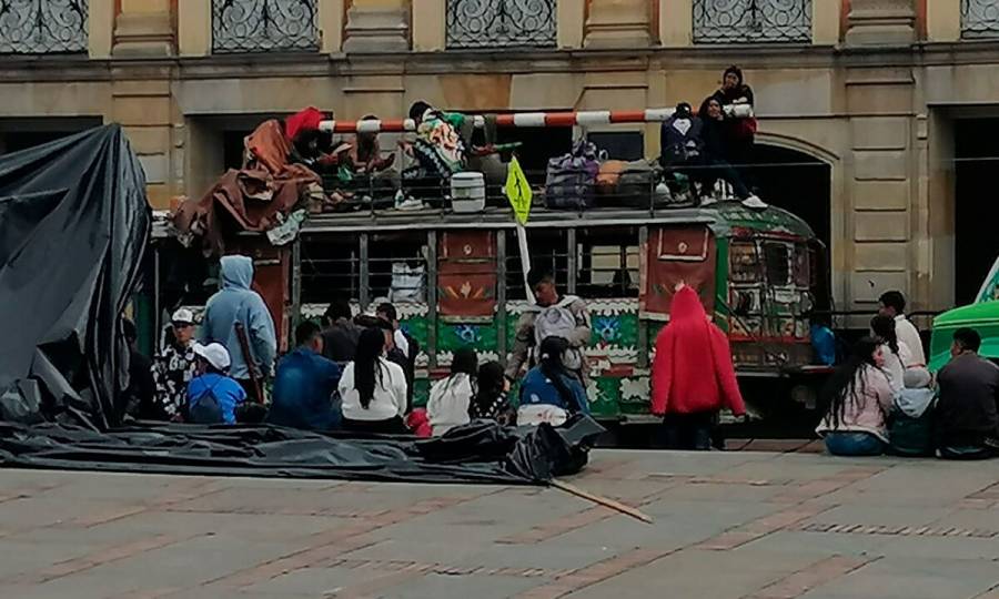 Gobierno logra acuerdo con ind&iacute;genas que se encontraban en Plaza de Bol&iacute;var de Bogot&aacute;