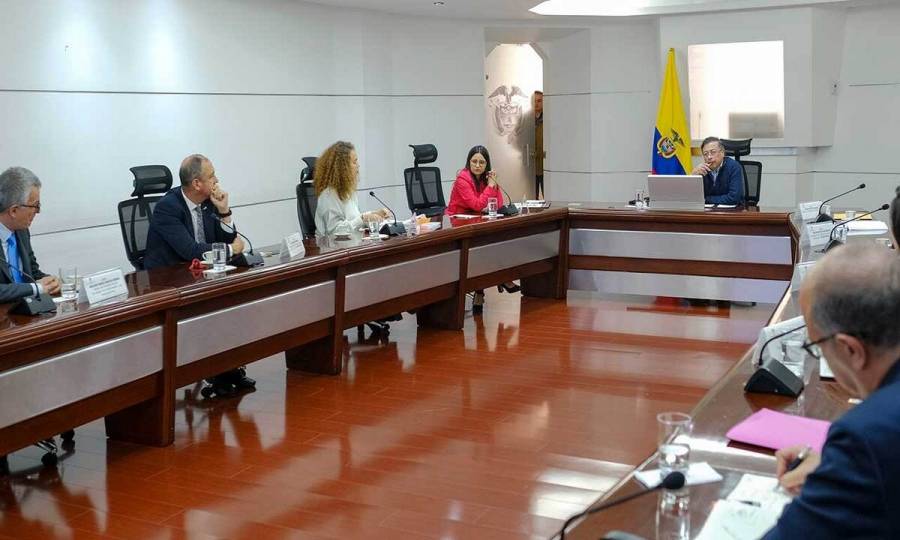 Gobierno revisa avances del Data Center con Inteligencia Artificial para Santa Marta