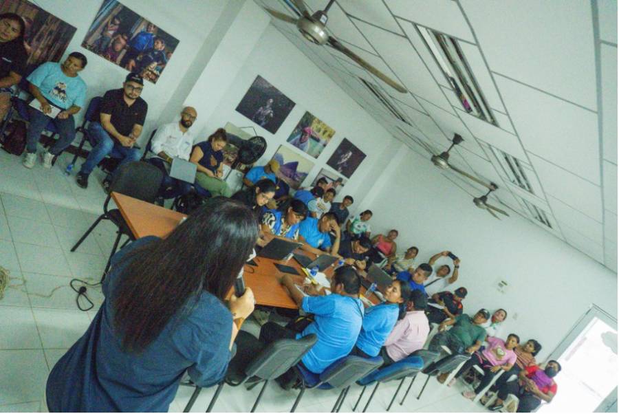 El pueblo Barí, en el Catatumbo, contará con una inversión de $29 mil millones para las 21 sedes educativas de sus resguardos Motilón y Catalaura
