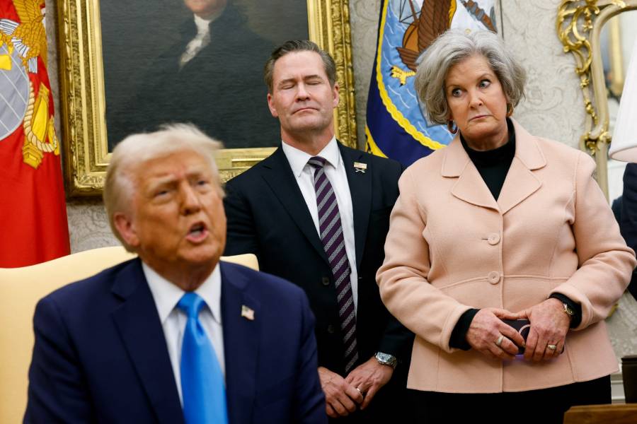 Trump dice a Musk que puede quedarse en su equipo el tiempo que quiera