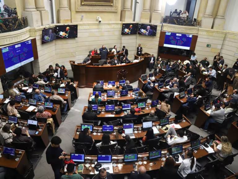 Senado restringe ingreso al Capitolio por radicación de consulta popular de Petro este 1 de mayo