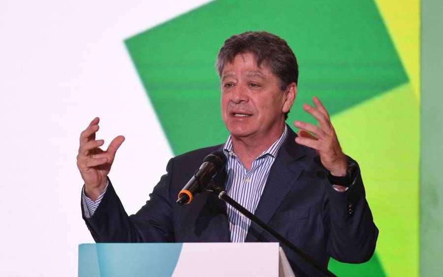 Bruce Mac Master critica las amenazas de Petro al Congreso: 