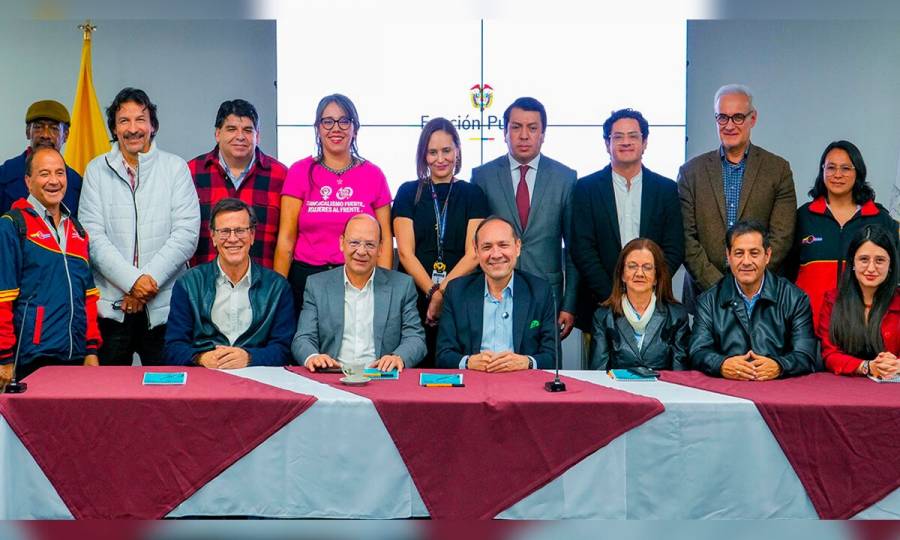 Aumento del 7% en salario para trabajadores estatales en 2025