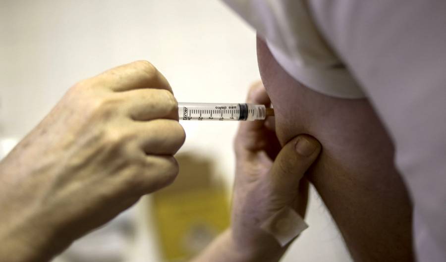 Ecuador exigirá vacuna contra la fiebre amarilla a visitantes de cuatro países