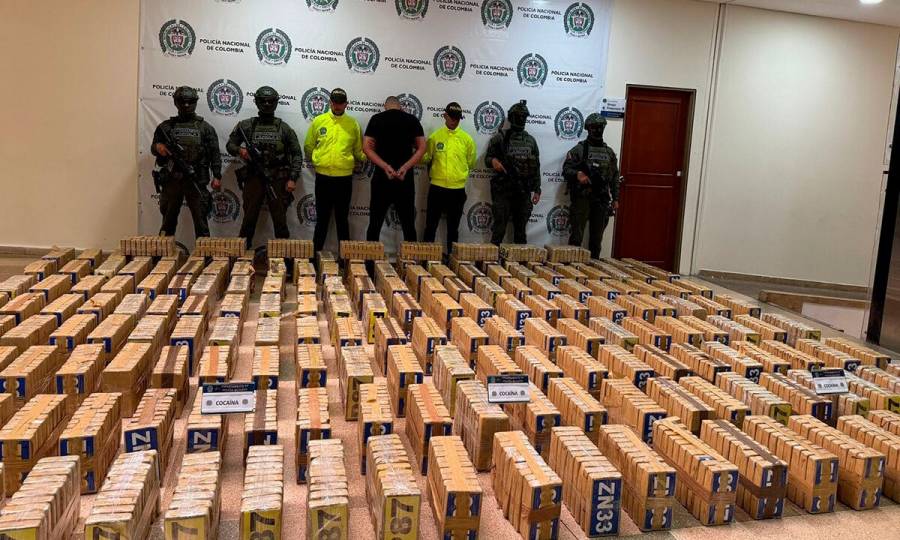 Golpe al narcotr&aacute;fico: Polic&iacute;a incauta m&aacute;s de dos toneladas de coca&iacute;na en aeropuerto de Armenia