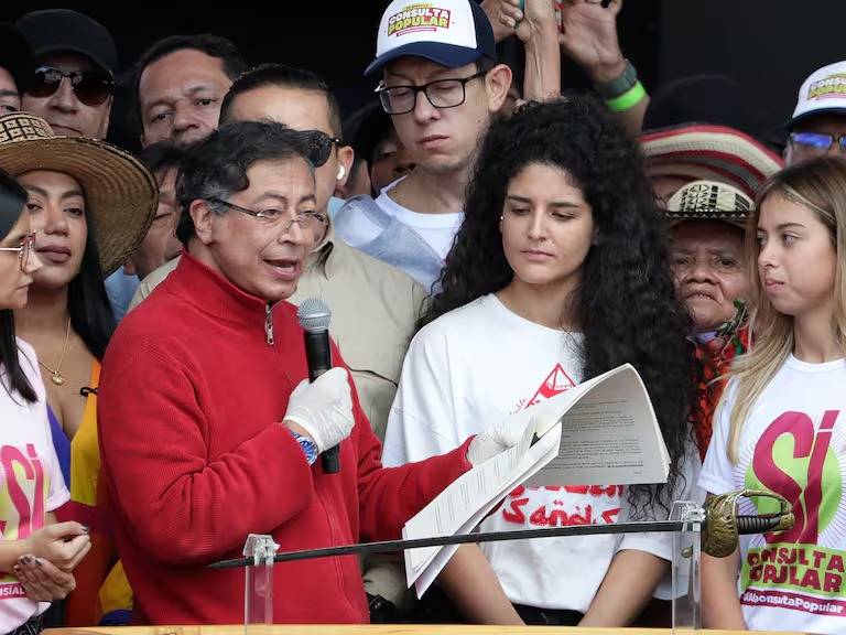 Mayor&iacute;a de colombianos respalda consulta popular de Petro para impulsar reformas sociales, seg&uacute;n encuesta Polim&eacute;trica