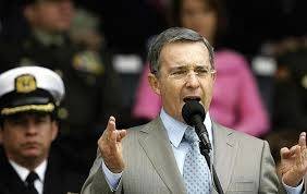 Expresidente Uribe niega soborno de testigos en histórico juicio en Colombia