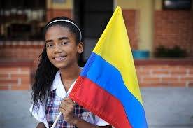 Petro cuestiona aumento de presupuesto educativo sin reflejo en más docentes
