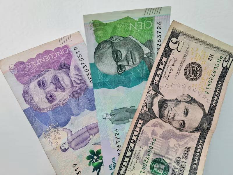 Dólar abre a la baja en Colombia: se cotiza en promedio a $4.177,72
