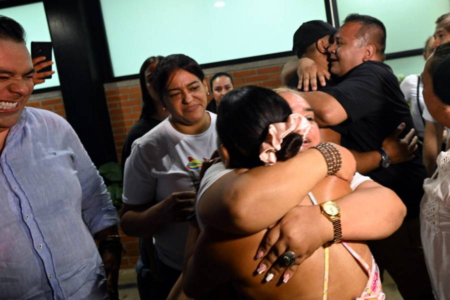 Liberan a un niño secuestrado por las disidencias de las FARC en Colombia