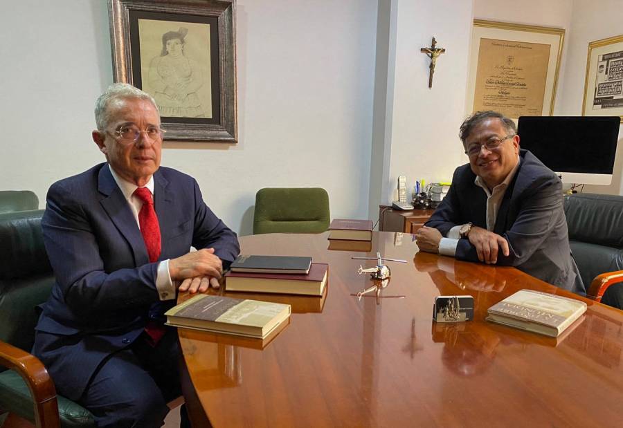 Petro y Uribe definen sus cartas para asegurar influencia en el Congreso de 2026