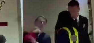 Esposa de Macron protagoniza incidente en Vietnam