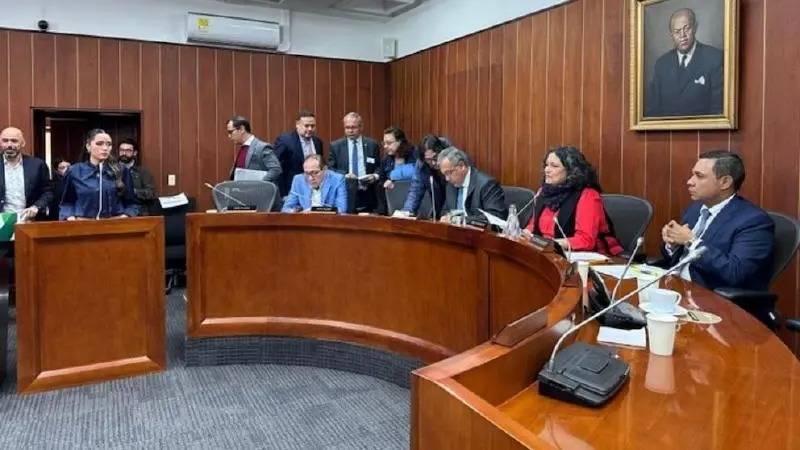 Senado recibe polémica ponencia alternativa de reforma laboral con ajustes