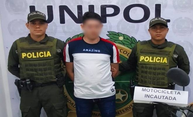 Con una pistola y un revólver, capturan a dos sujetos en el sur de la ciudad