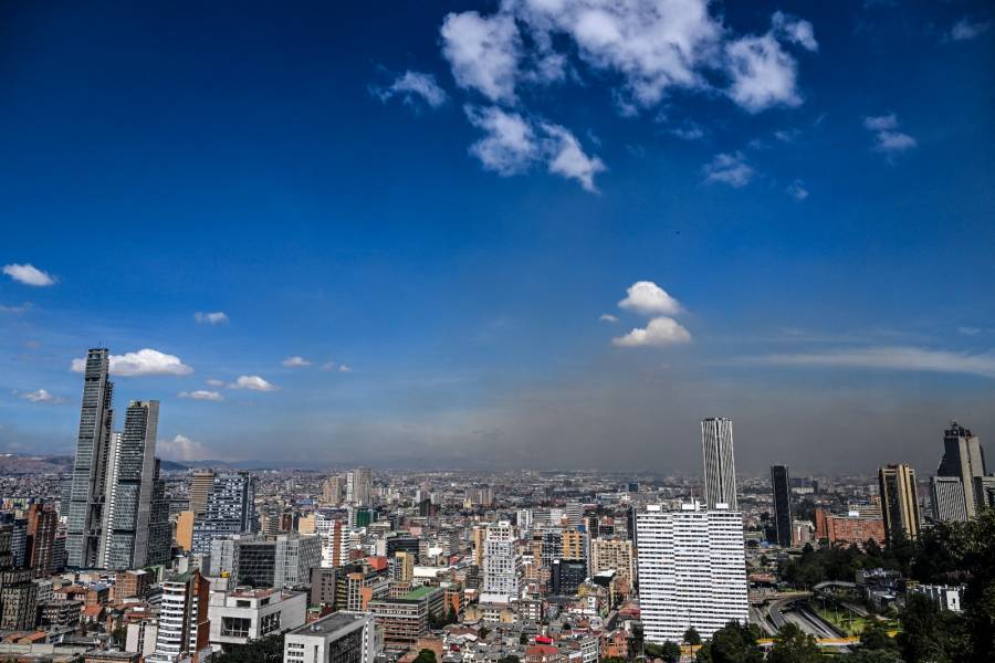 Estudio de la UIS vincula más de 72.000 muertes en ciudades principales de Colombia con la contaminación del aire