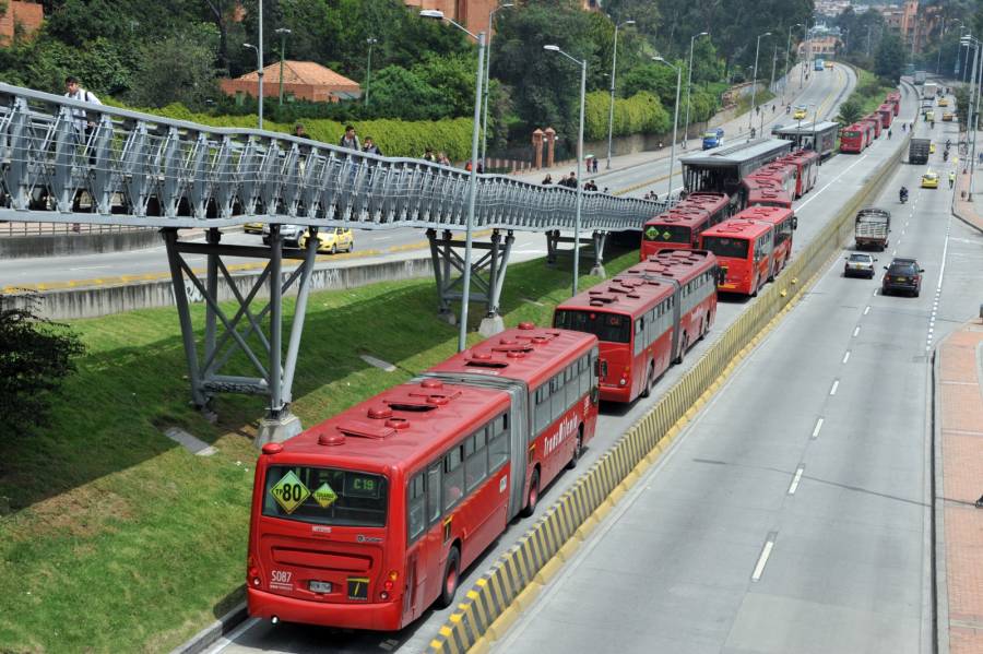 Alcalde Galán rechaza bloqueos a TransMilenio como táctica del paro y anuncia acción legal contra presidente de la CUT