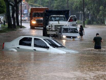 Fuertes lluvias provocan emergencias en Cali