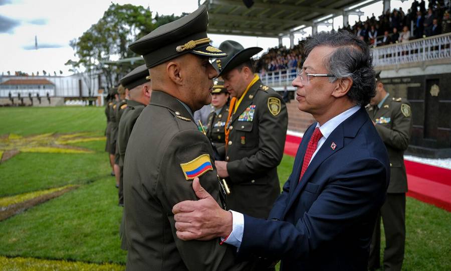 Para reducir homicidios, presidente ordena reforzar presencia policial en Bogotá, Cali y Pereira