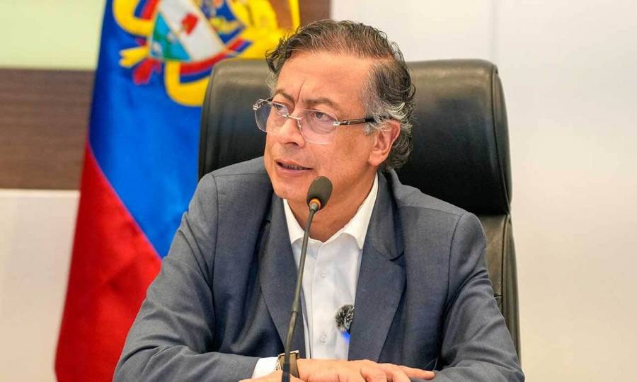 Presidente Petro condena atentado contra Miguel Uribe