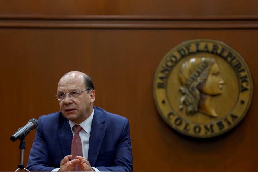 Ministerio de Hacienda rechaza paralizar la economía por regla fiscal