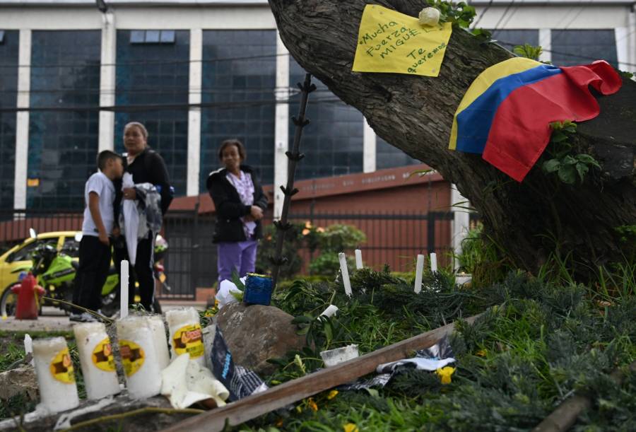 Petro denuncia reducción de custodia de presidenciable colombiano antes de ser baleado