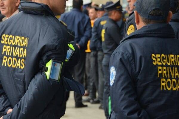 Cuestionan licencias de 18 empresas de vigilancia en ocho ciudades