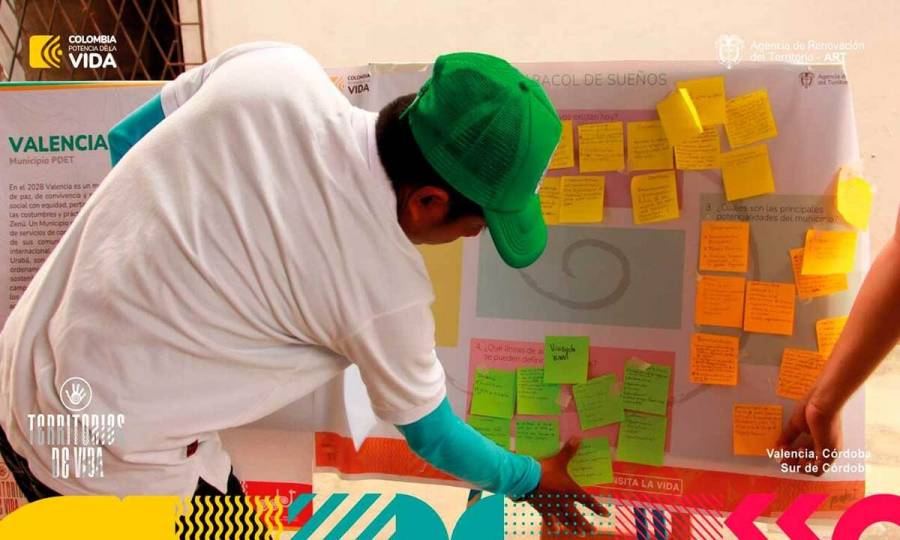 Obras de mejoramiento en colegios beneficiarán a estudiantes cordobeses