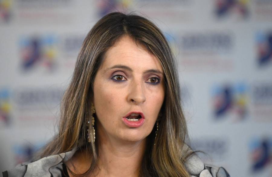 Paloma Valencia detiene su campa&ntilde;a presidencial tras atentado a Miguel Uribe y lanza fuertes cr&iacute;ticas al Gobierno por crisis de seguridad