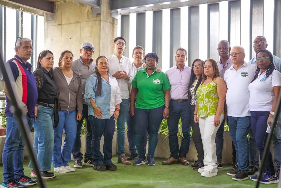 El Ministerio de Educaci&oacute;n reitera su compromiso con las garant&iacute;as laborales y sindicales del magisterio en el Valle del Cauca
