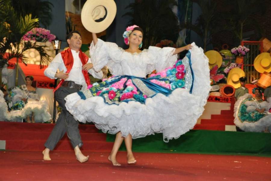 Comienza el Festival del Bambuco en honor a San Juan y San Pedro