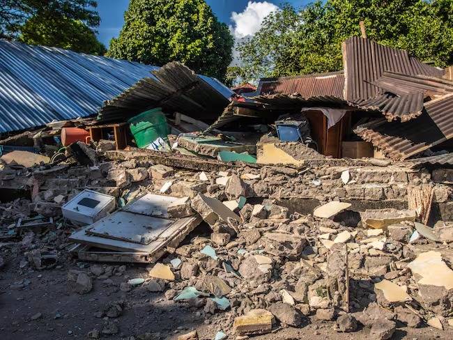 Continúa apoyo post-sismo en Paratebueno