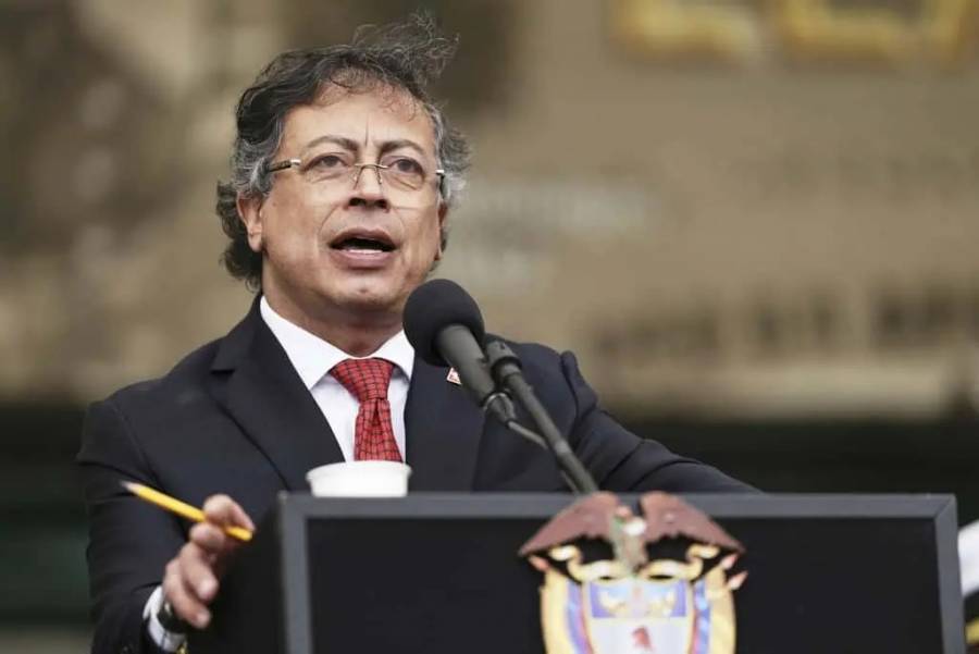 Petro condiciona consulta popular a aprobación de reforma laboral en Senado