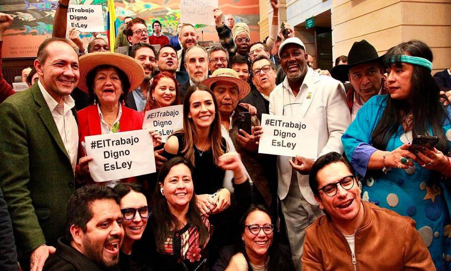 Petro celebra aprobación de la Reforma Laboral en plenarias de Cámara y Senado