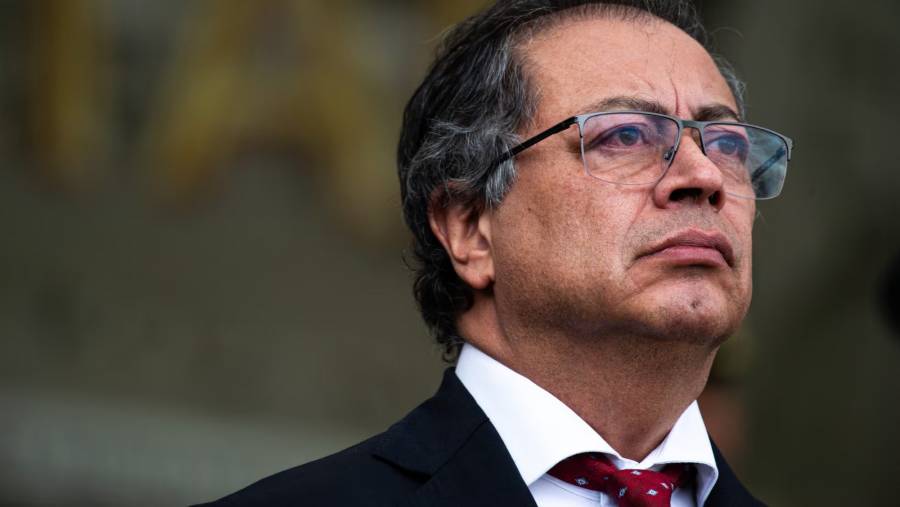 Petro advierte sobre mafias y paramilitarismo en instituciones judiciales