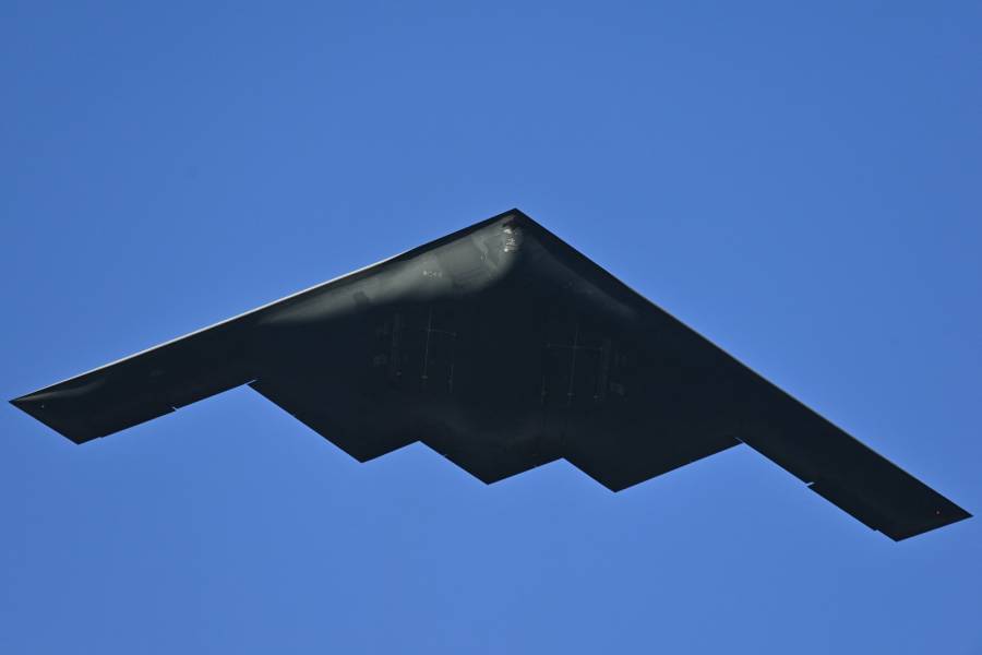 Estados Unidos afirma haber ejecutado la mayor misión con B-2 en Irán desde 2001
