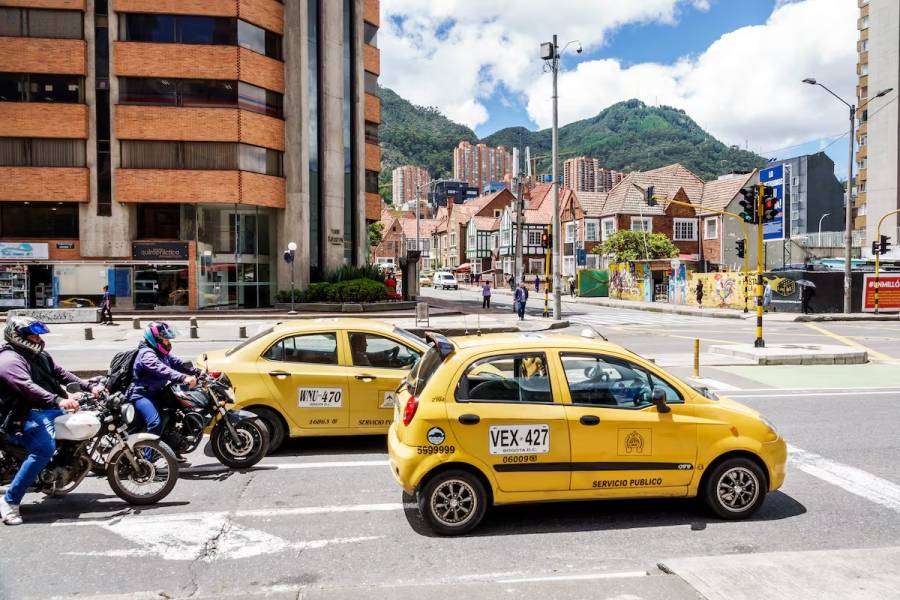Transporte de carga en Medellín: uso de apps supera a taxis convencionales