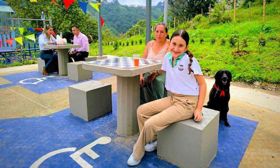 MinVivienda inauguró parque recreodeportivo que beneficia a 220 familias de Villamaría