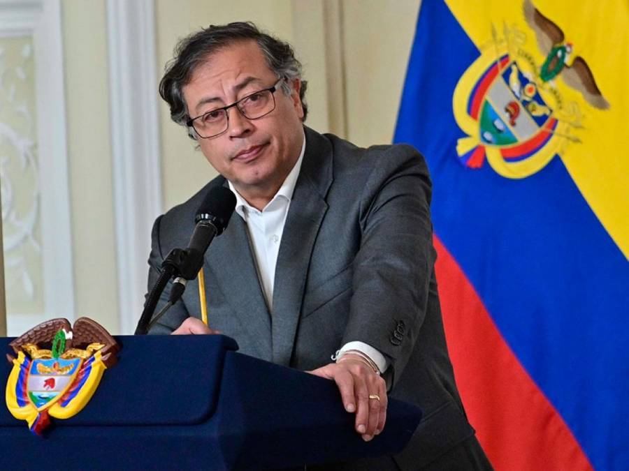 Petro sanciona Ley de Salud Mental y pide llevarla a escuelas, hospitales y familias
