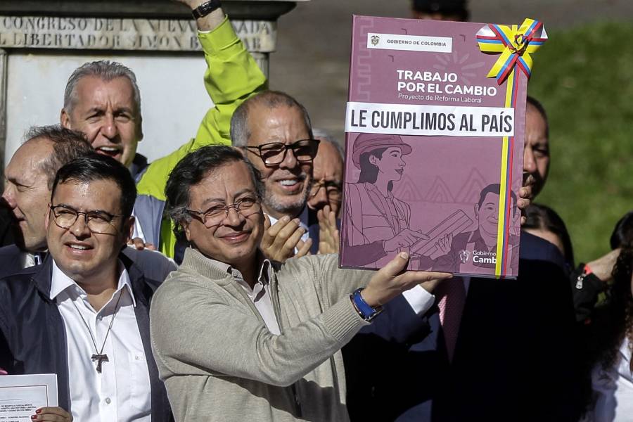 Petro plantea enfoque regional para la sustitución de cultivos ilícitos