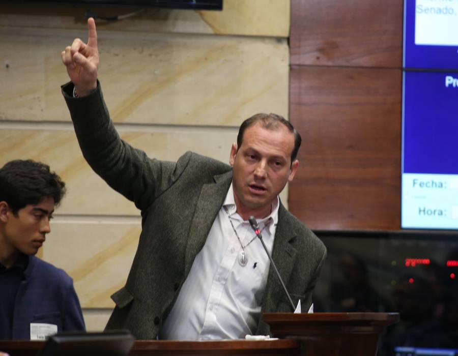 El Día del Diputado se celebrará el 11 de abril de cada año