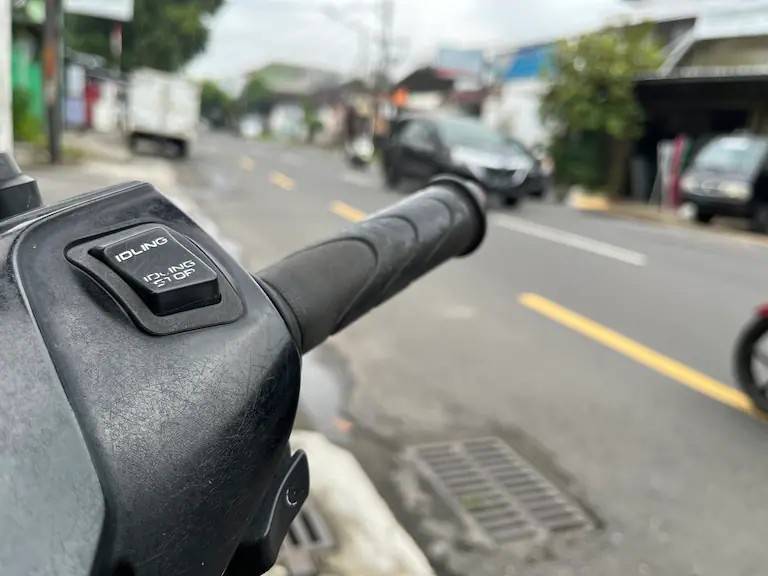 Proyecto de ley permitiría vehículos eléctricos en ciclovías: ¿aprobación inminente en Colombia?