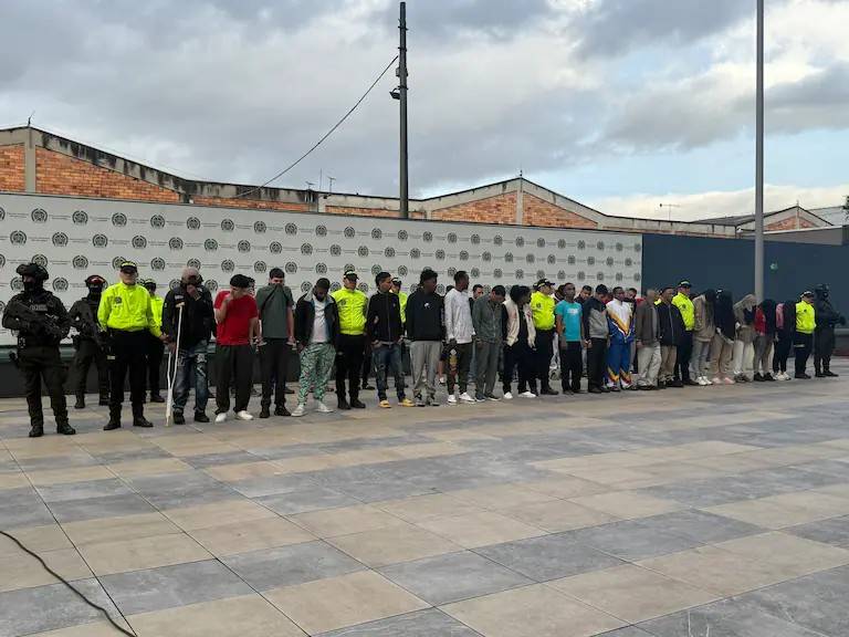 Redada en Bogotá revela red de microtráfico: DJ vendían droga en discotecas y bares
