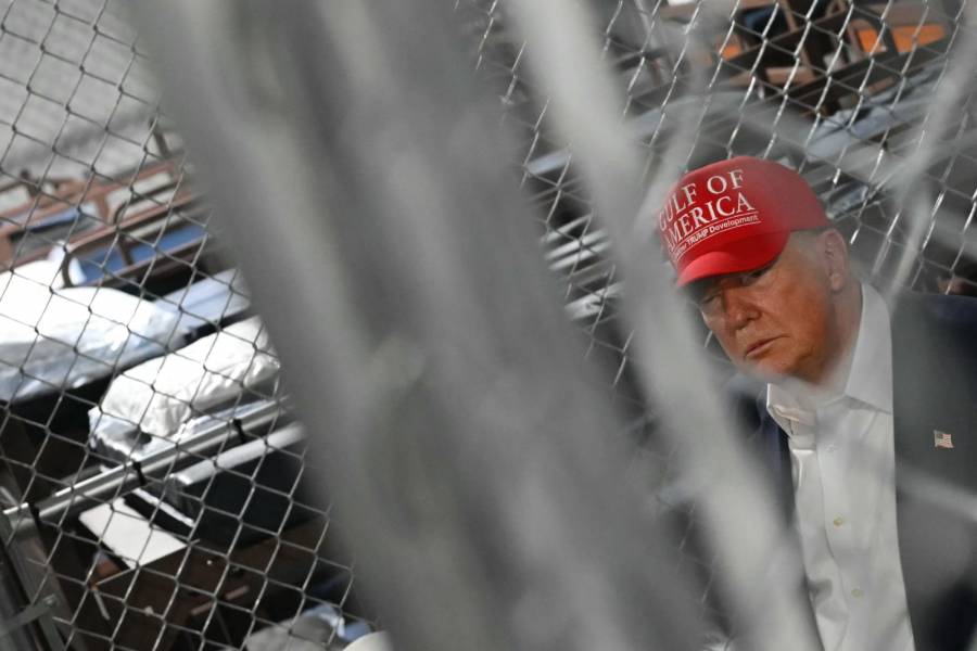 Juez bloquea la orden de Trump de restringir asilo en frontera con México