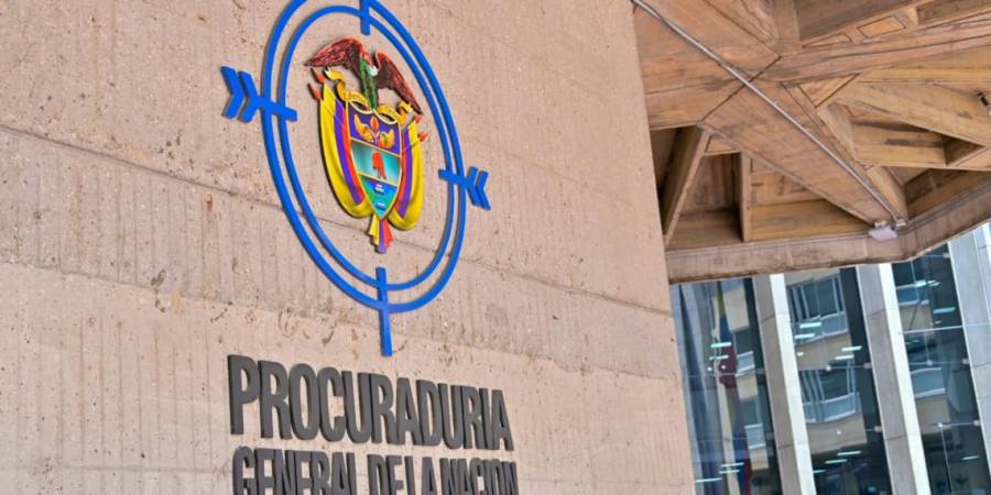 Destituyen al funcionaria pública por apropiarse de fondos públicos