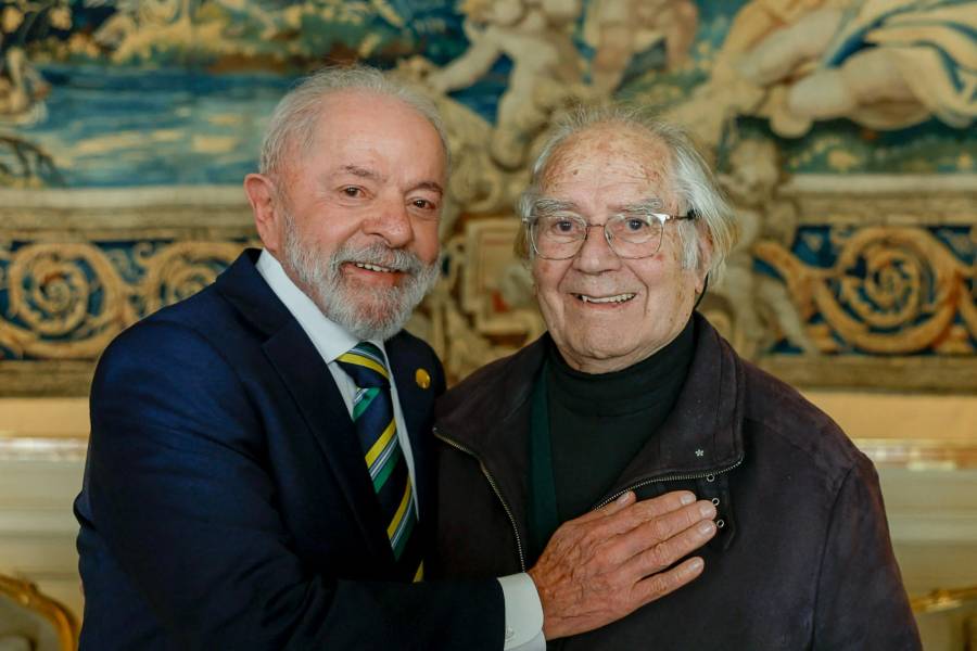Lula visita a Kirchner tras cumbre del Mercosur resuelto a ampliar mercados