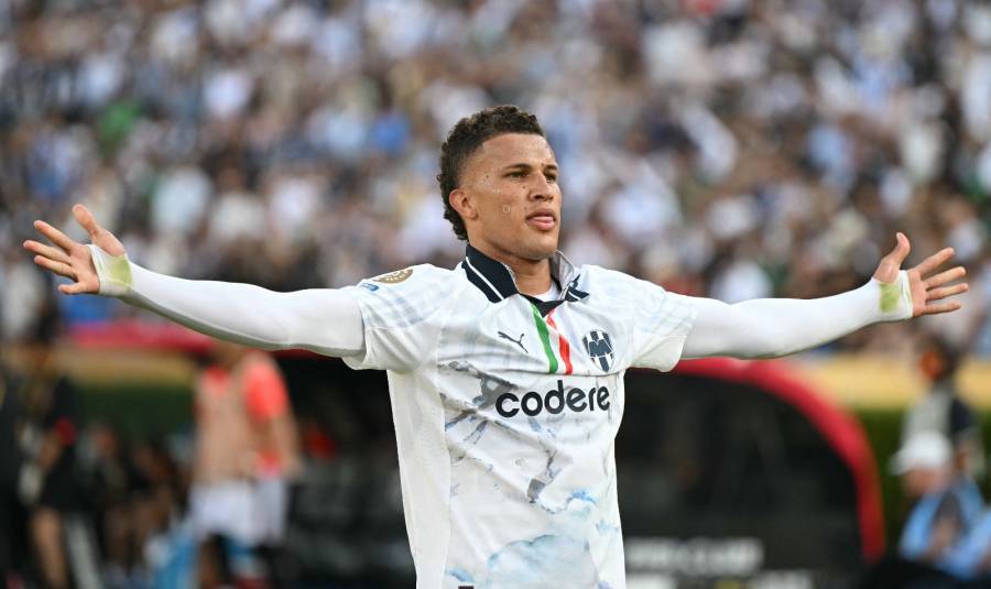 Néstor Lorenzo destaca a Nelson Deossa tras Mundial de Clubes
