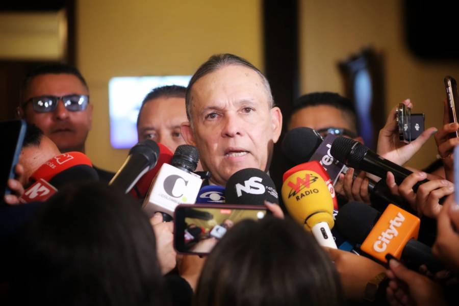 Cepeda lamenta incumplimiento de acuerdos en la reforma laboral